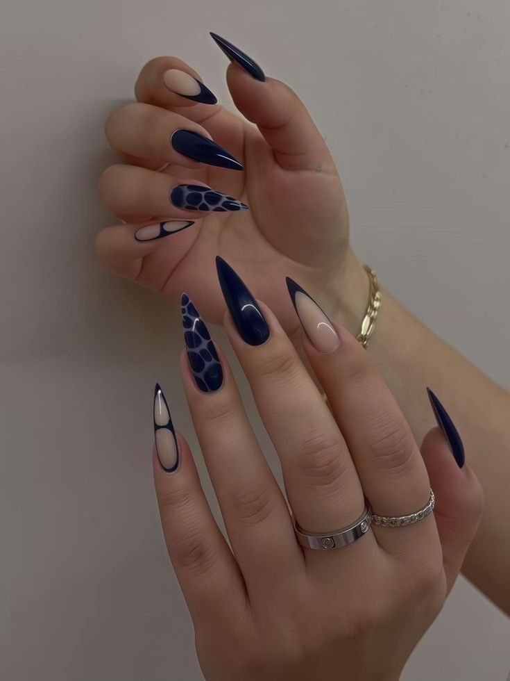 Custom Nail Art 1 nail design by Anita in Centurion